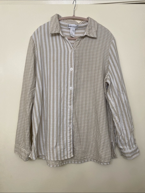Draper’s & Damon’s Tops - Beige & White Mixed Stripe and Gingham Button-Down Shirt